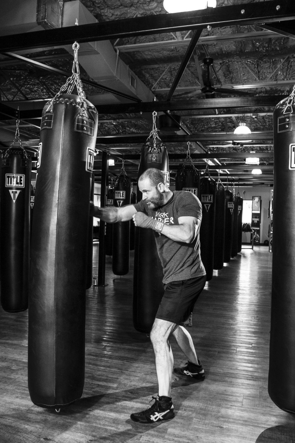 is-a-heavy-bag-a-good-workout-and-how-to-do-it-tmc-promotions